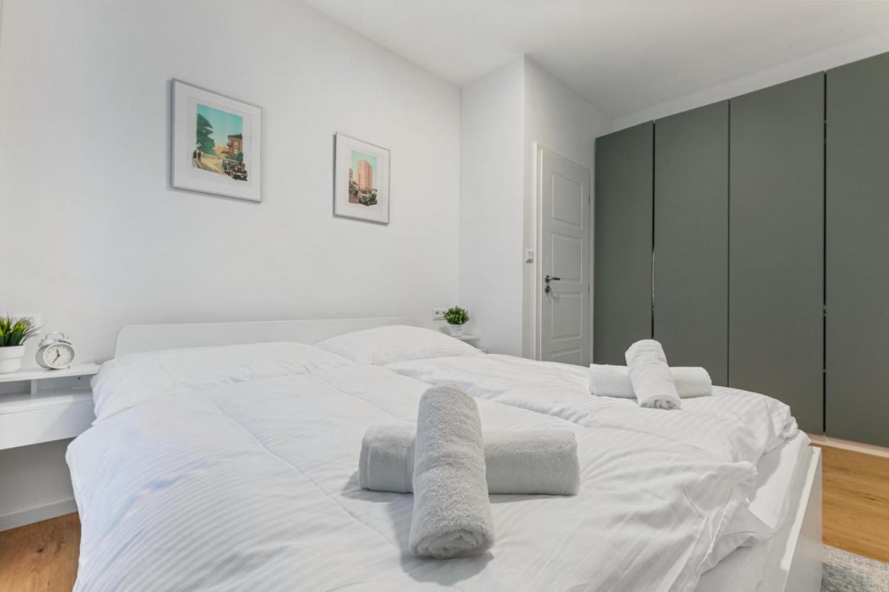 Bratislava Touch 2 Bedroom Apt מראה חיצוני תמונה