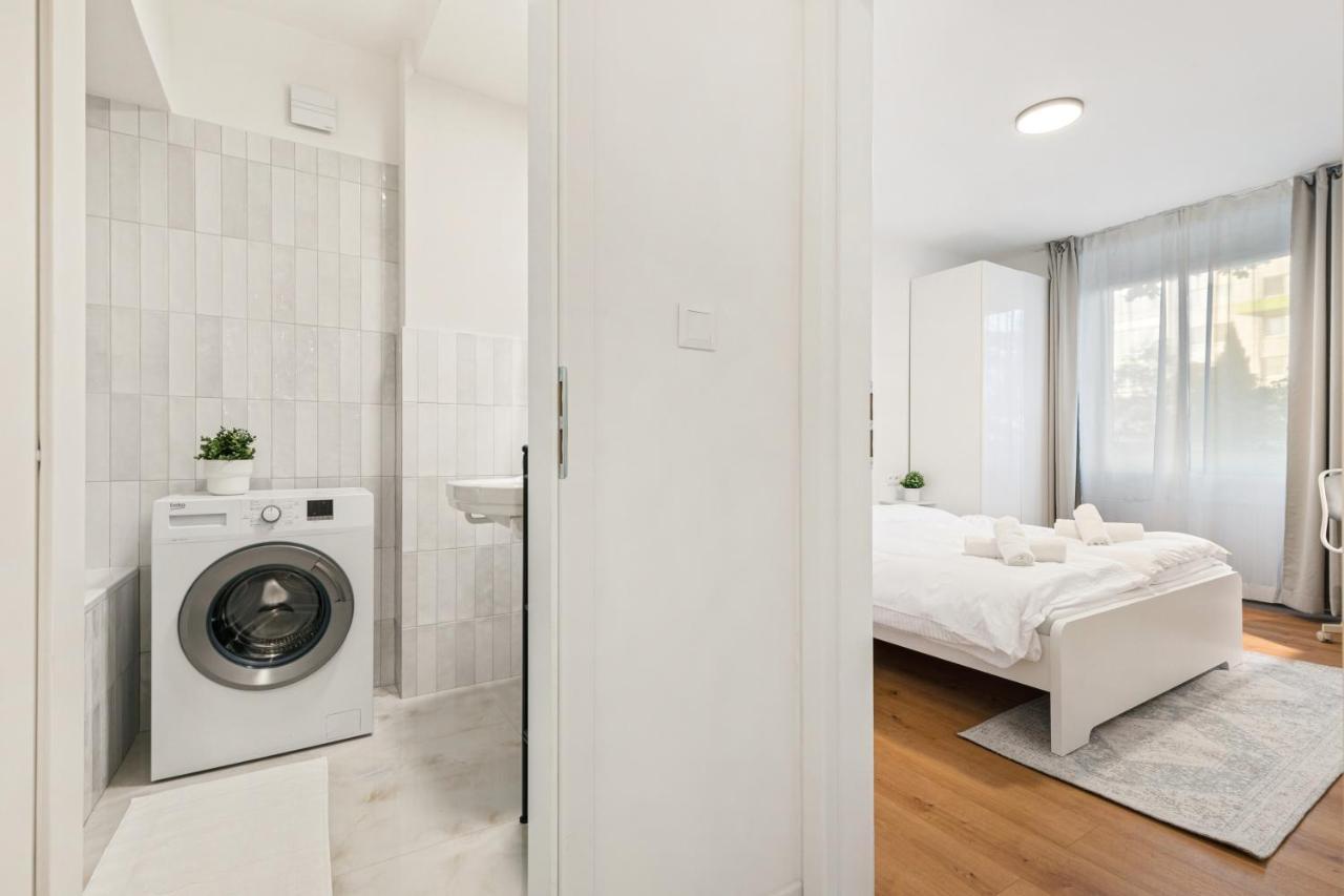 Bratislava Touch 2 Bedroom Apt מראה חיצוני תמונה